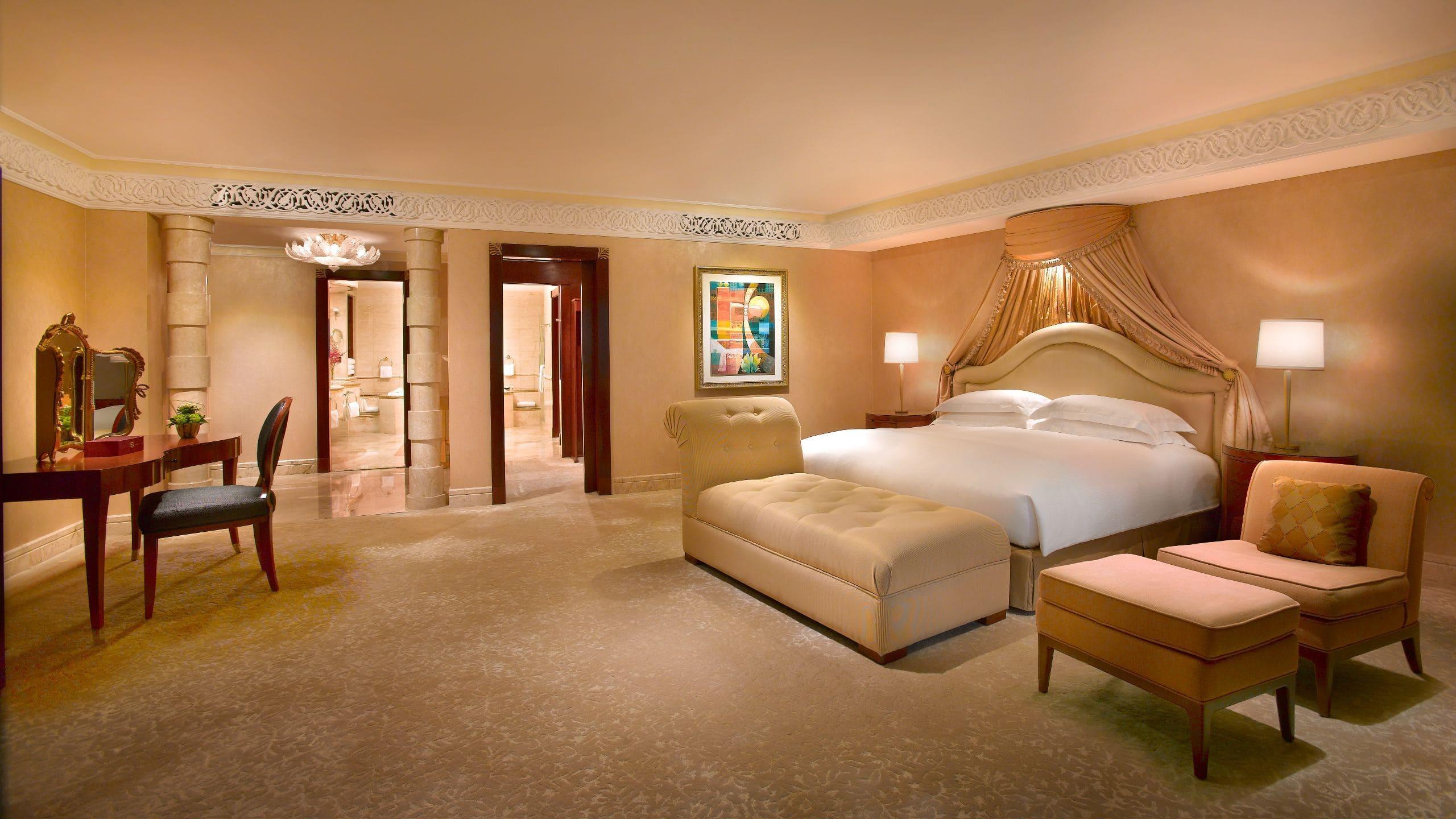 Grand Hyatt Dubai Hotel Exterior photo A bedroom at the Jumeirah Emirates Towers Hotel